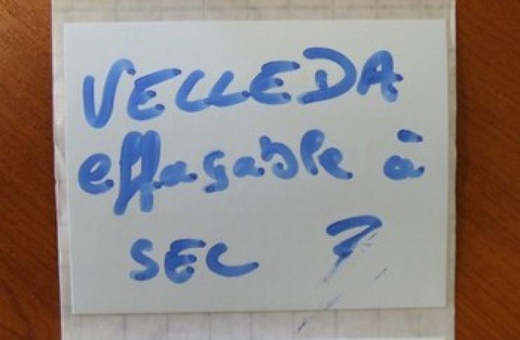 Etiquette effaçable à sec pour identification temporaire 